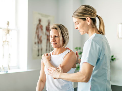 Schmerzen nach Physiotherapie: Was die Beschwerden rasch lindert