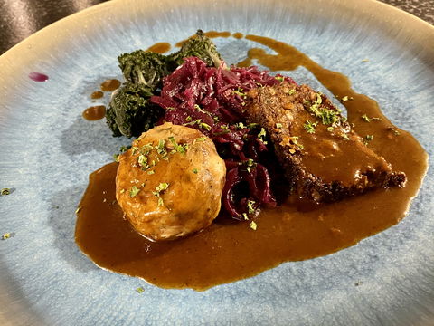Veganer Weihnachtsbraten: Probieren Sie unser Rezept mit Linsen aus