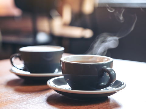 Koffeinkick: Diese Zutat im Kaffee macht länger wach