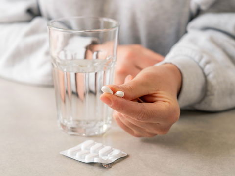 Schlecht fürs Gedächtnis? Experten warnen vor diesem Schmerzmittel