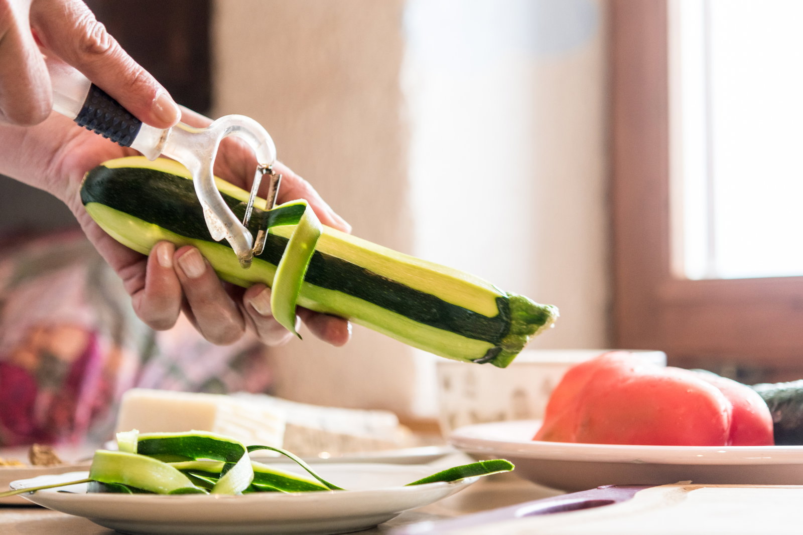 Muss man Zucchini schälen?