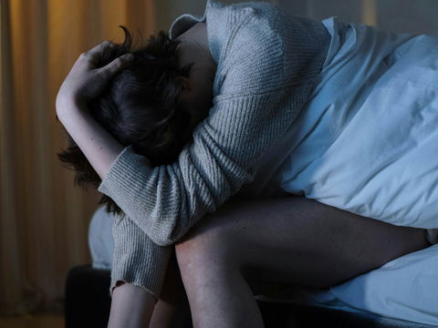 Burnout früh erkennen: Warum Schlafstörungen das erste Warnsignal sind