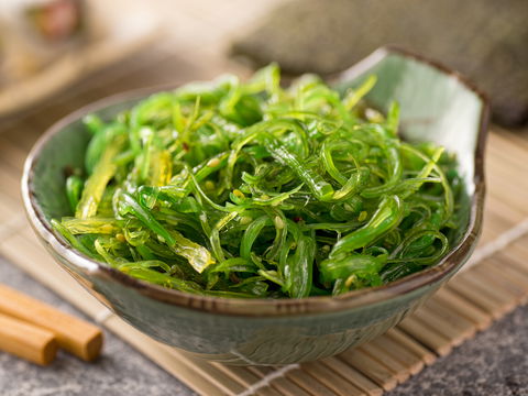 Wakame-Algen: Wie oft darf man Algensalat essen?