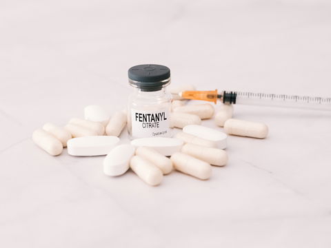 „Zombie-Droge“ Fentanyl: Wie wirkt das gefährliche Opioid?