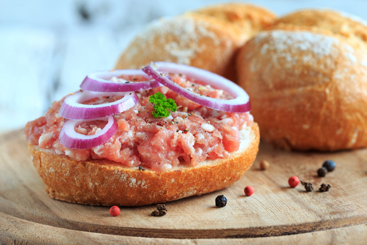 Rückruf bei LIDL: Diese beliebte Wurst enthält E. coli -Bakterien