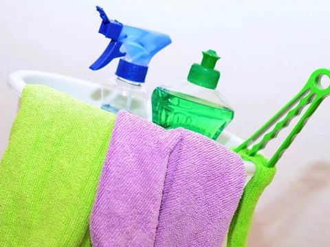 Hygieneartikel für zu Hause: Tipps für mehr Schutz in Küche und Bad