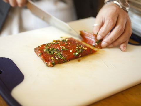 Rückruf bei Lidl: Sansibar Deluxe Thunfisch Carpaccio (100 g) wegen Listerien-Gefahr – Rückgabe möglich