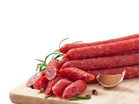 Rückruf bei REWE, Edeka & Aldi: Salami mit E. coli belastet