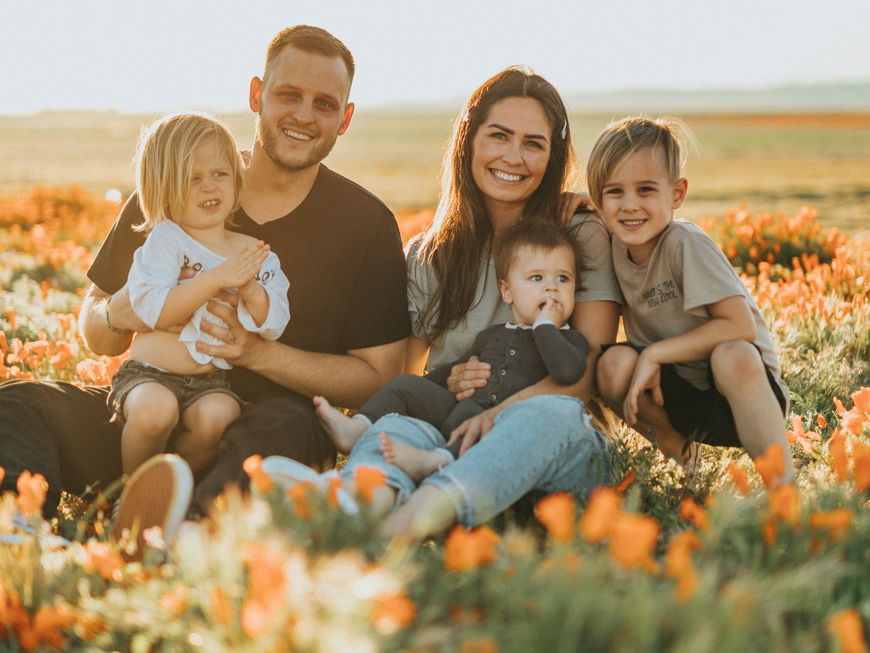 Glückliche Familie mit Kindern
