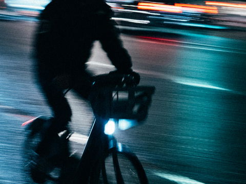 Aperol, Wein und E-Bikes: Das unterschätzte Risiko auf dem Heimweg von der ESC-Party