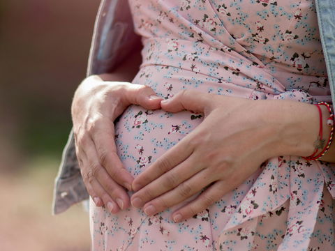 Geburtenrate bricht weltweit ein: Das sind die wahren psychologischen Gründe für den Wandel