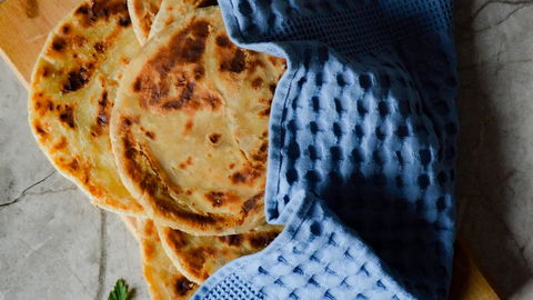 Low-Carb-Wunder: Schnelles Quark-Fladenbrot ohne Mehl aus der Pfanne