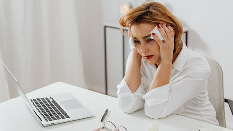 Hitzewallungen im Meeting: Schluss mit dem eisigen Schweigen über die Menopause im Job