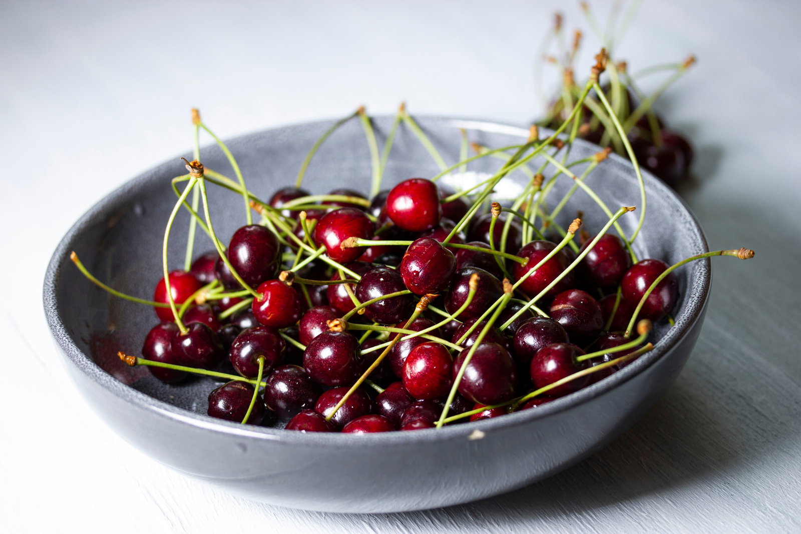 Rote Power-Früchte: Warum Kirschen so gesund für Schlaf und Gelenke sind