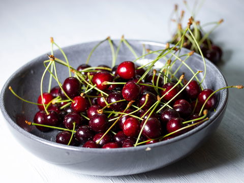 Rote Power-Früchte: Warum Kirschen so gesund für Schlaf und Gelenke sind