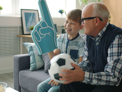 Nervenkrimi vor dem Fernseher: Warum Fußballgucken für das Herz gefährlicher ist als gedacht