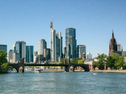 Urban Reset: Warum ein Wochenende in Frankfurt neue Energie schenken kann