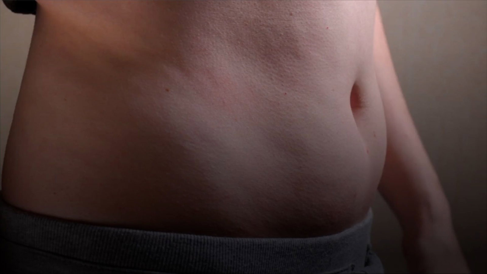 Bauchfett reduzieren: Diese Lebensmittel helfen