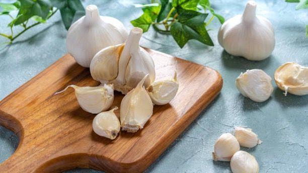 Wie Knoblauch hilft, Erkältungen zu bekämpfen
