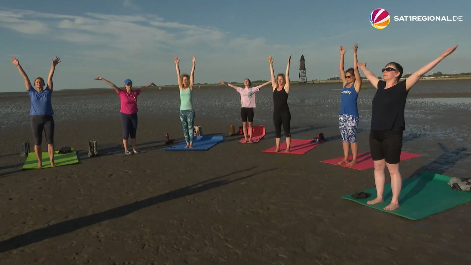 Yoga im Watt an der Wurster Nordseeküste
