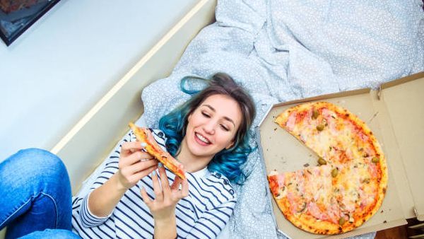 "Bed Rotting": Was steckt hinter dem neuesten Wellness-Trend?