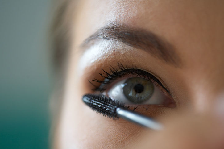 Wimpern tuschen