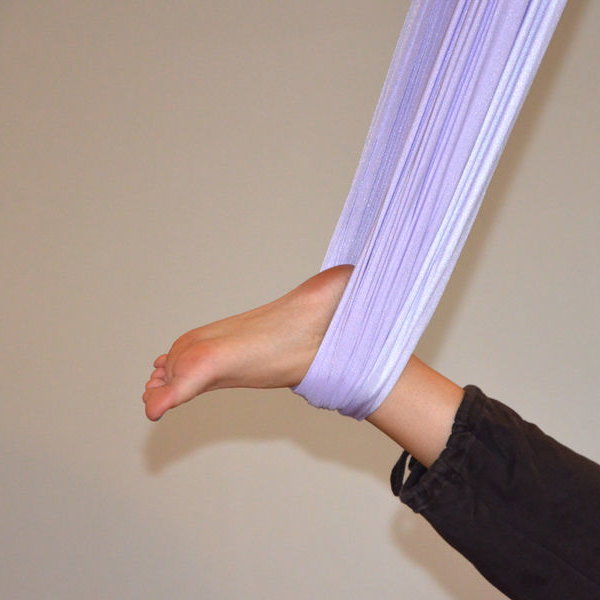 Anti-Gravity Yoga Übung