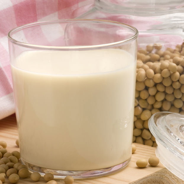 Sojabohnen und Milch