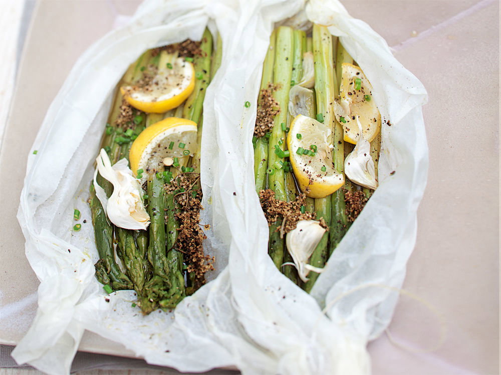 Überbackener grüner Spargel