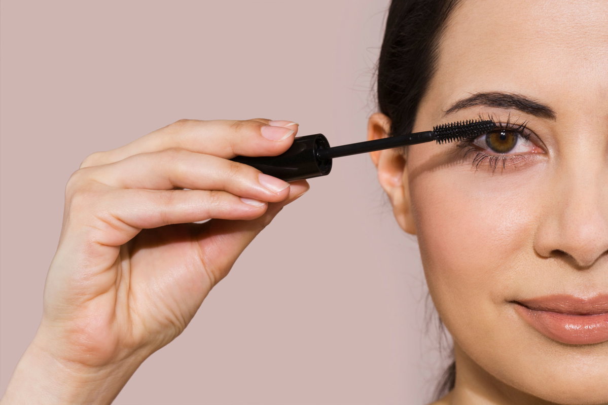 Wimpern tuschen