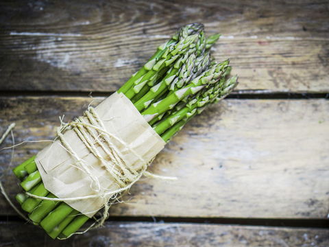 So bereiten Sie Spargel richtig zu!
