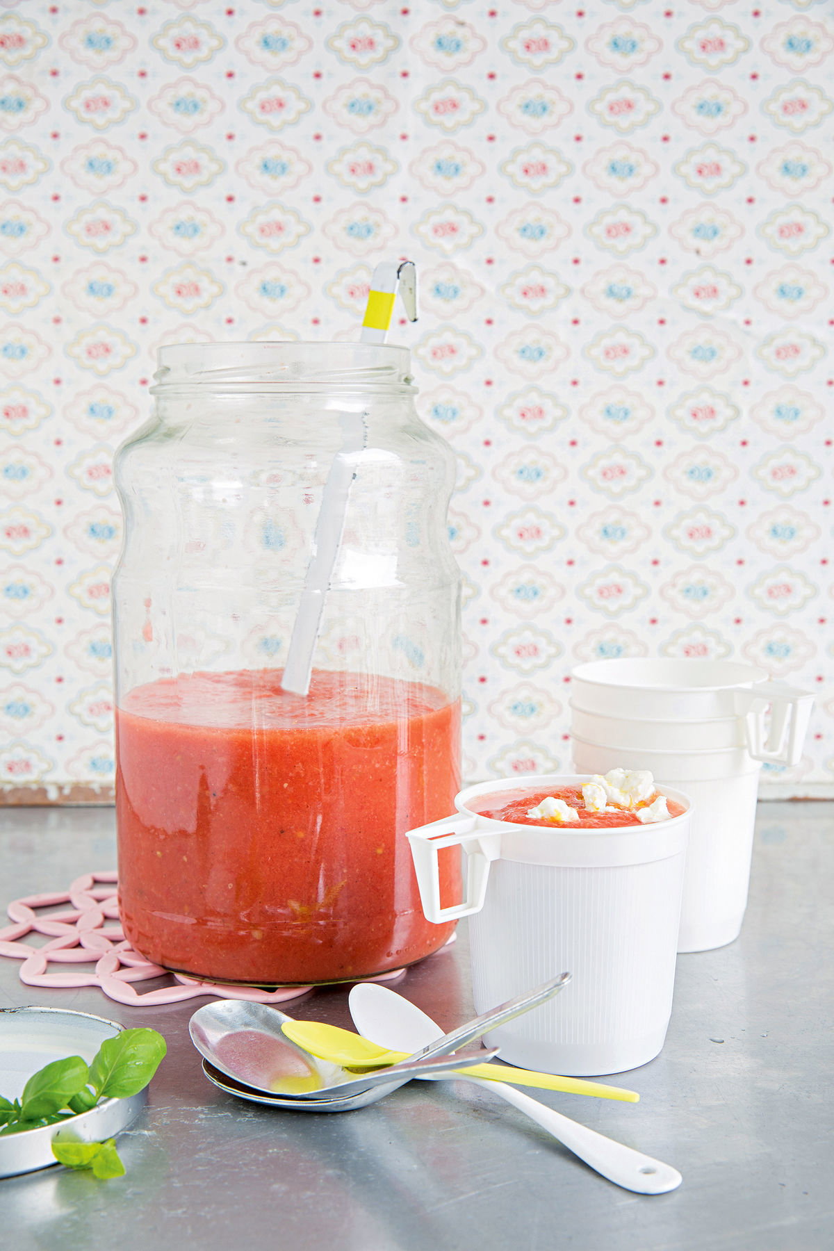 Gazpacho mit Zitronen-Feta