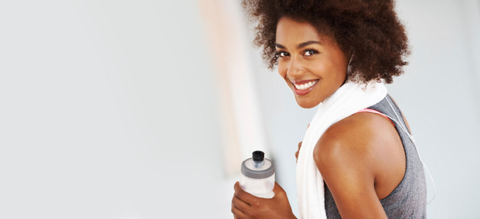 Fitnessübungen mit Stuhl