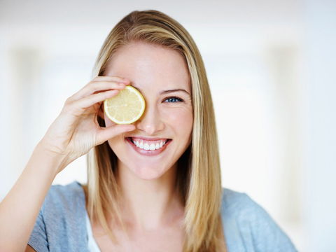 Diese 13 Vitamine bringen uns Power