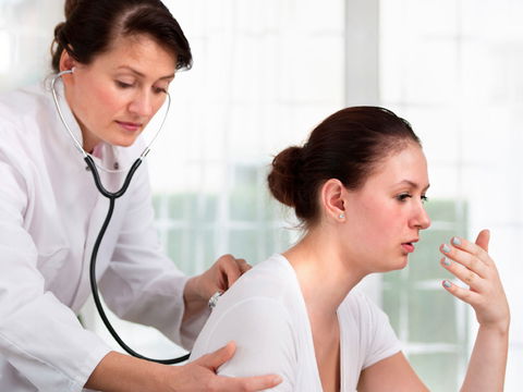 Husten und Bronchitis richtig bekämpfen