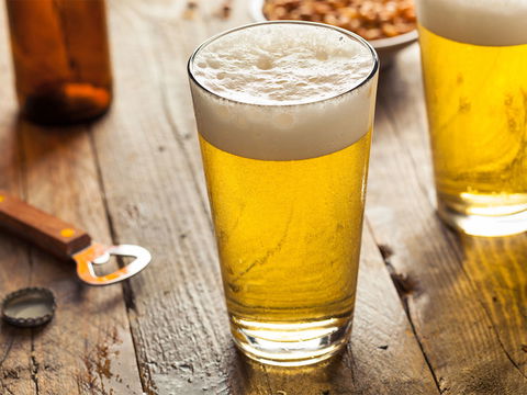 Alkoholmissbrauch: Was Sie über riskantes Trinkverhalten und Abhängigkeit wissen müssen