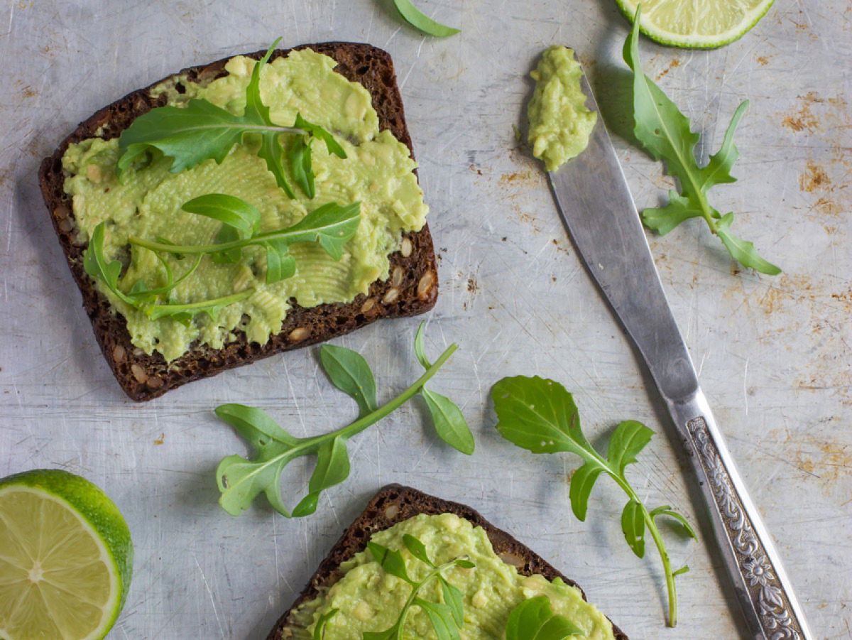 Rucola-Sandwich mit Avocadocreme