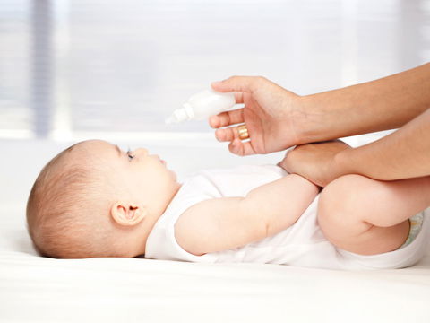 Erkältungen bei Babys: Diese Hausmittel helfen