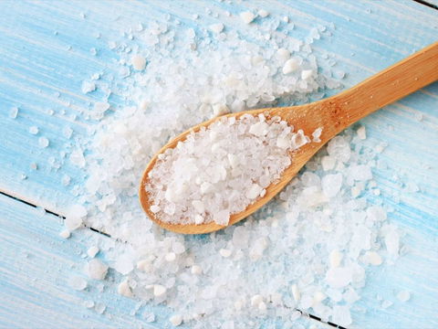Schwitzen: So gleichen Sie einen Mineralstoffmangel aus