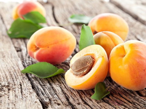 Ernährung für eine schöne Haut: Diese Lebensmittel zaubern einen tollen Glow