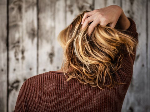 Haare selber schneiden – so gelingt es Ihnen garantiert