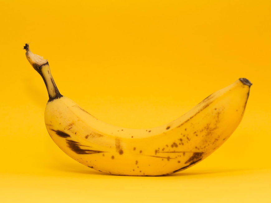 Banane mit dunklen Stellen
