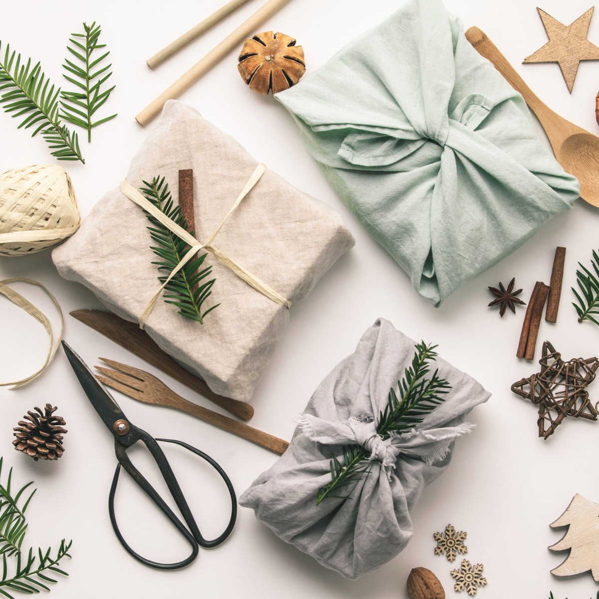 Stoff eignet sich wunderbar als Ersatz für Geschenkpapier