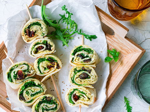 Rezept für vegane und leckere Antipasti-Röllchen