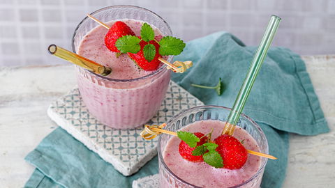 Warum Sie diese Geheimzutat in Ihren Erdbeer-Smoothie mixen sollten