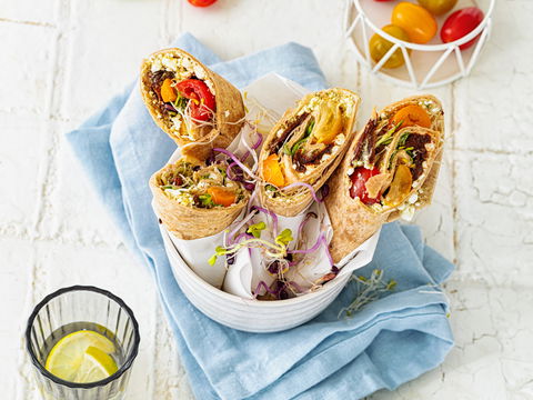 Der geniale Protein-Lunch: Knackige Hüttenkäse-Wraps mit selbst getrockneten Ofentomaten