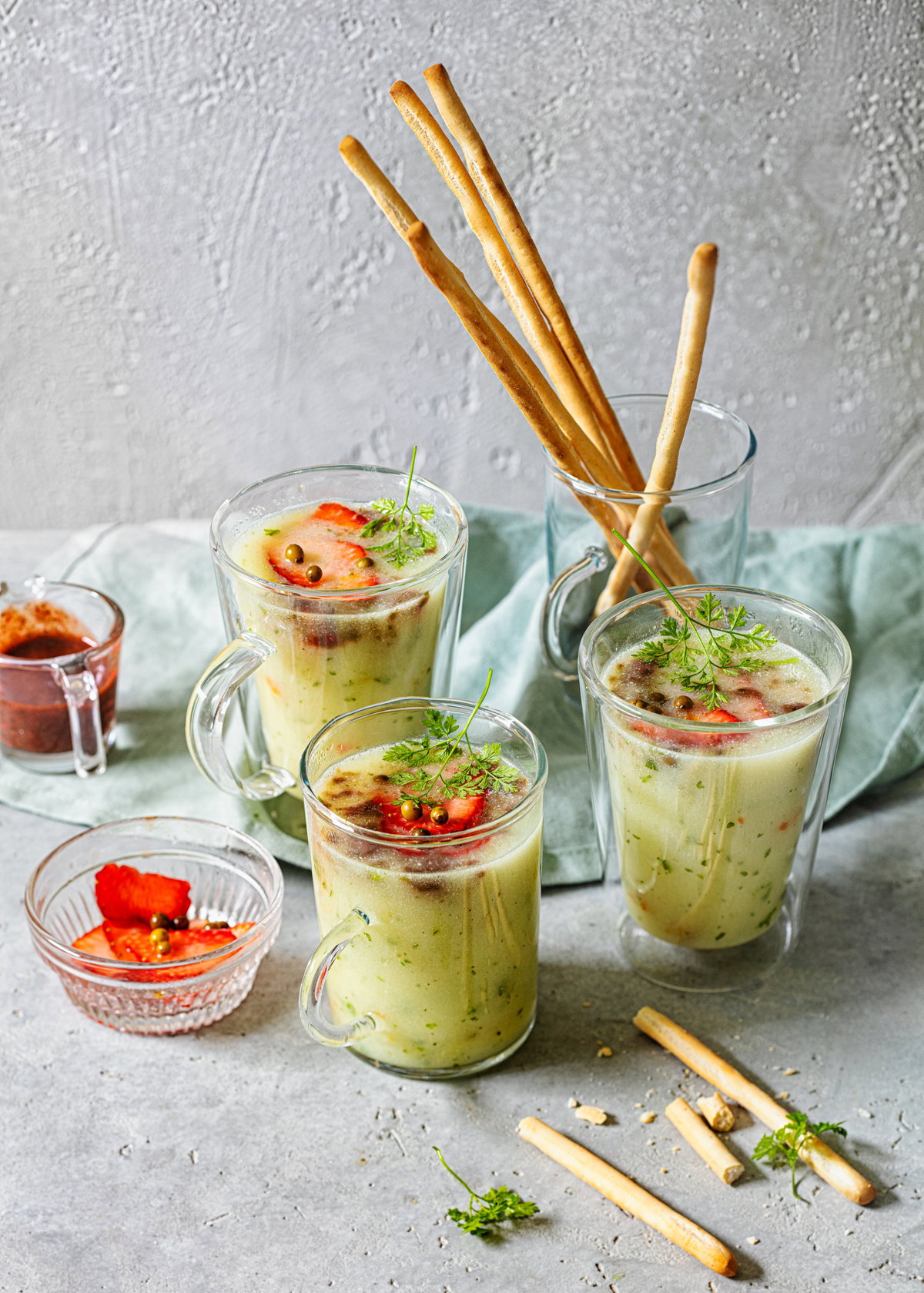 Spargelsueppchen Mit Erdbeer Pesto 2