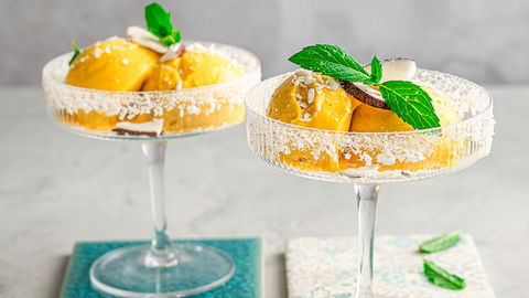 Ohne Sahne oder künstliche Zusätze: Die blitzschnelle Mango-Nicecream für heiße Tage
