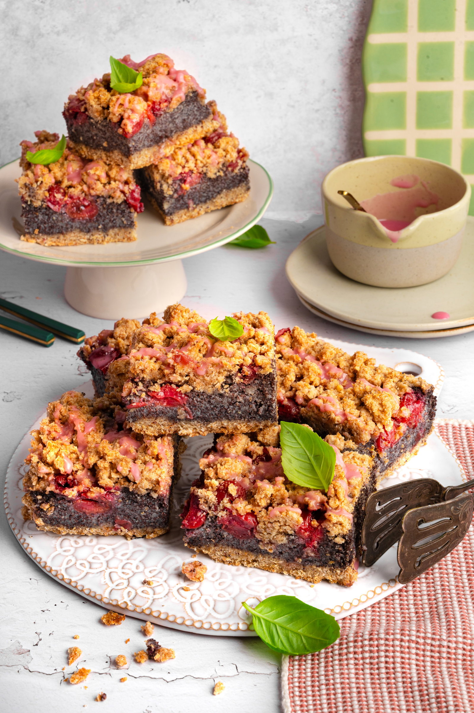 Vollkorn-Mohnschnitten mit Kirschen: Unser ballaststoffreiches Rezept