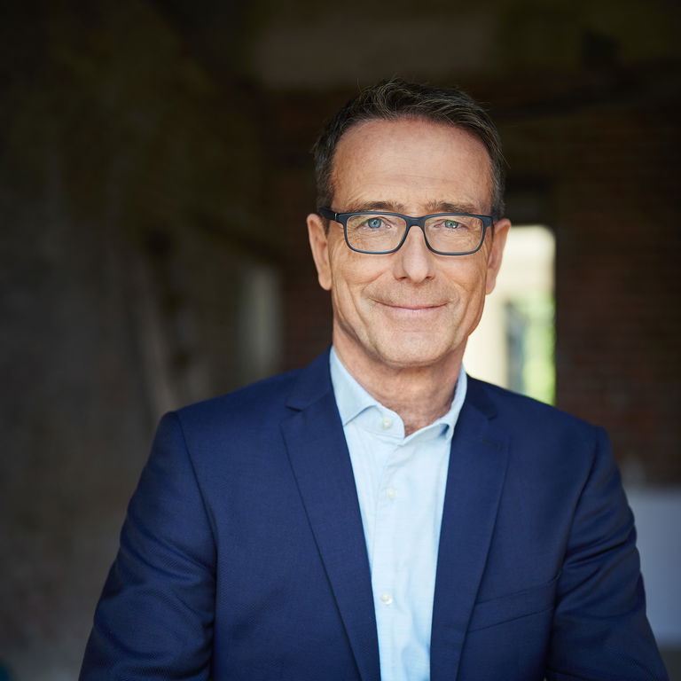 Autorenprofil von Dr. Matthias Riedl
